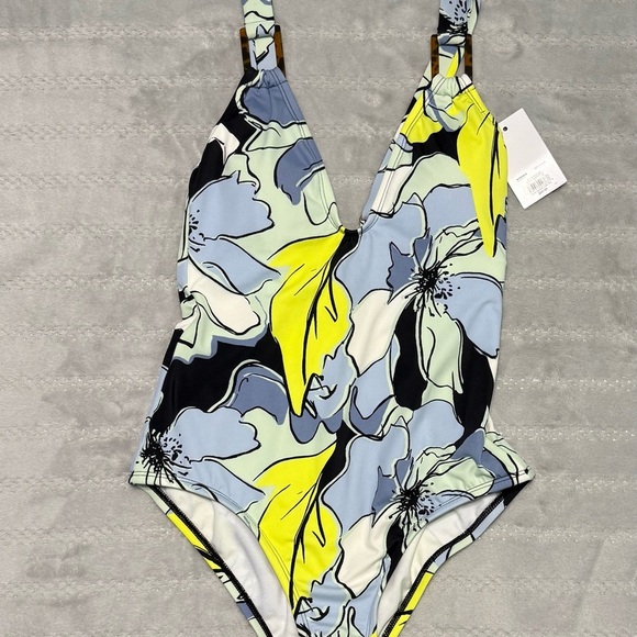 Women's Apt. 9® Square Trim Scoopneck One Piece Tankini Swimsuit - Picture 3 of 10